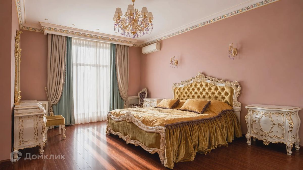 4-комн., 220 м², 4/7 этаж