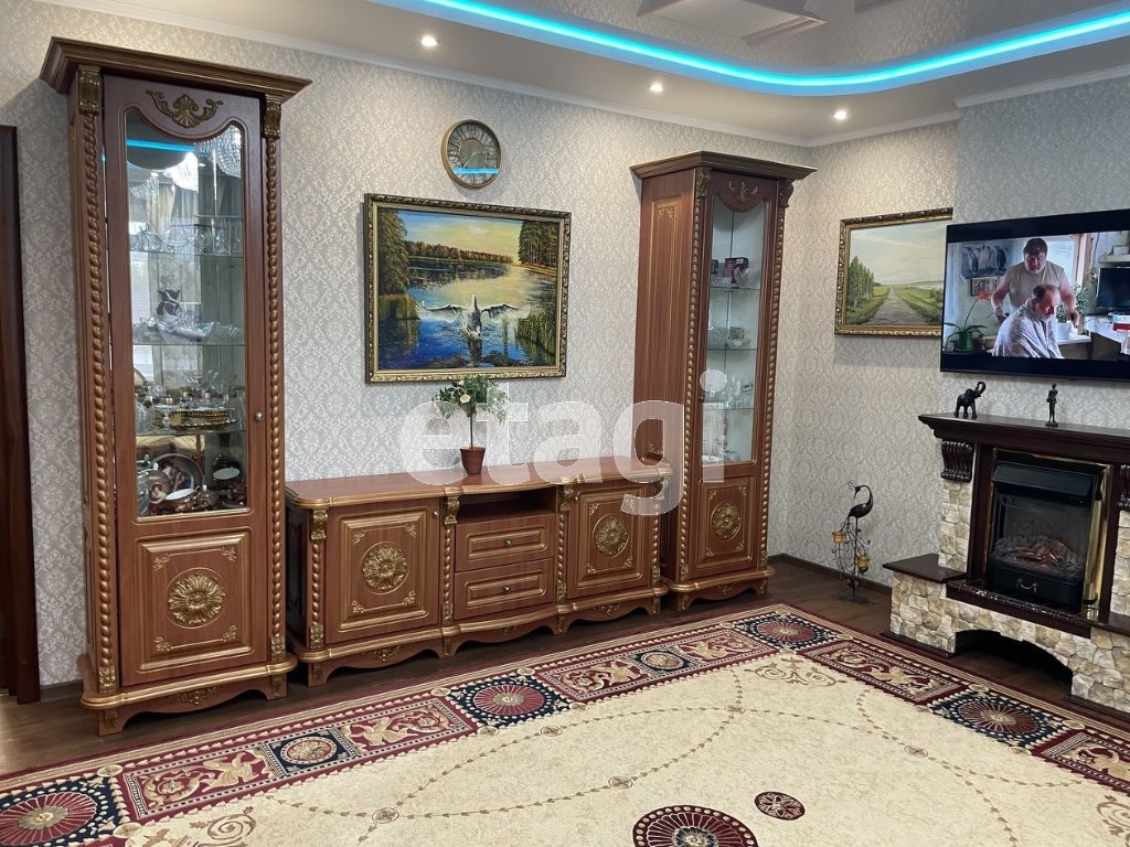 3-этажный дом, 355 м², 9.8 соток