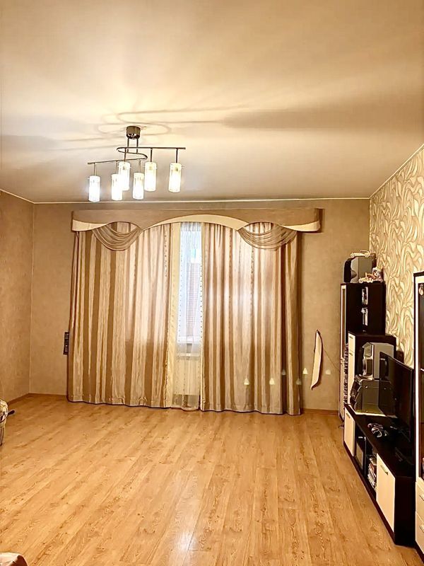 3-комн., 140 м², 5/5 этаж