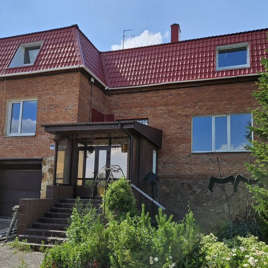 Таунхаус, 313 м², 10 соток