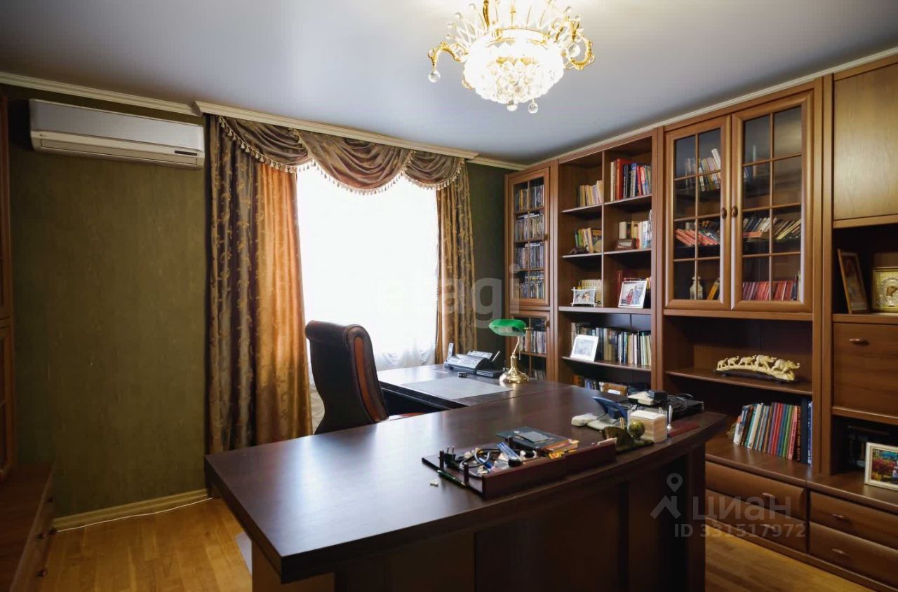 Квартира, 230 м², 5/5 этаж