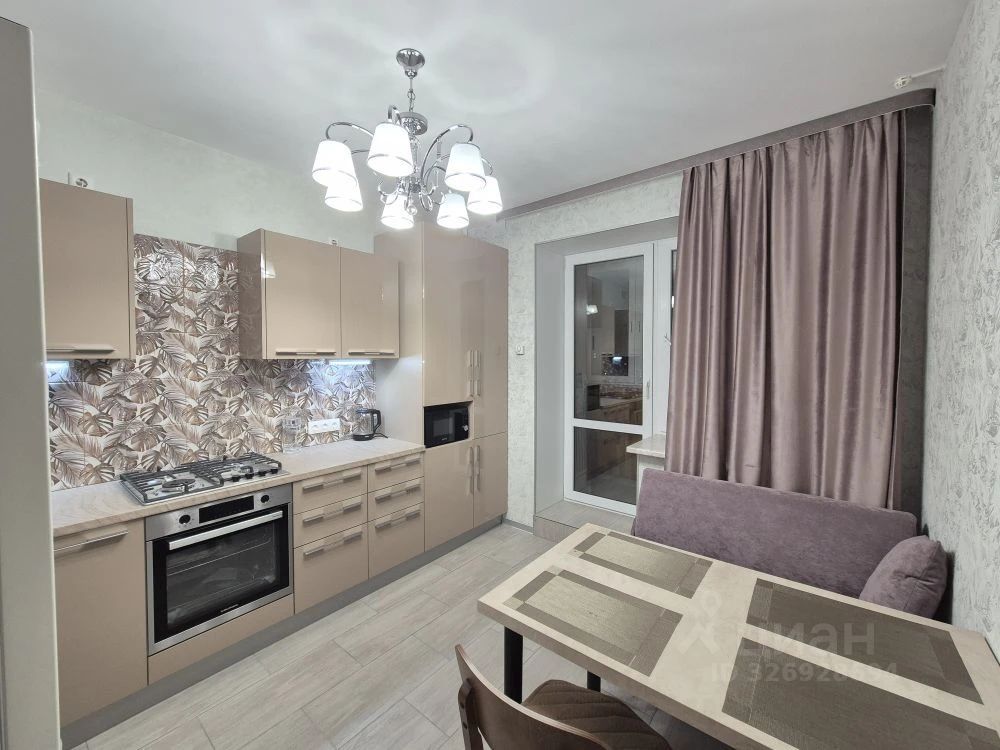 1-комн., 42 м², 13/16 этаж