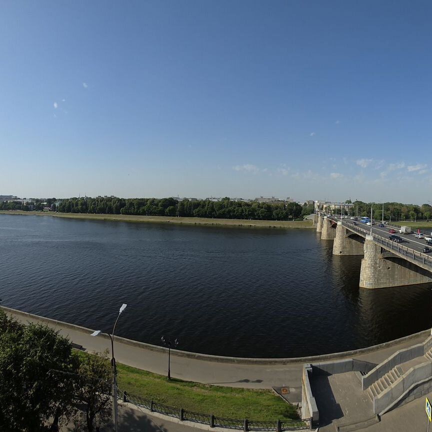 2-комн., 76.7 м², 4/4 этаж