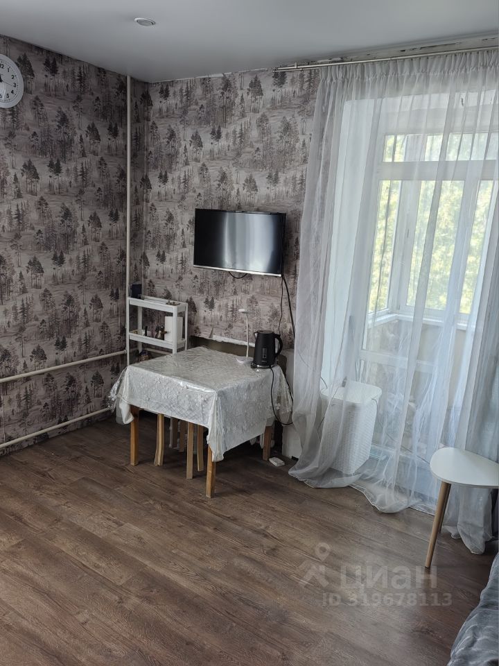 72 м², 2/4 этаж, 3-комн.