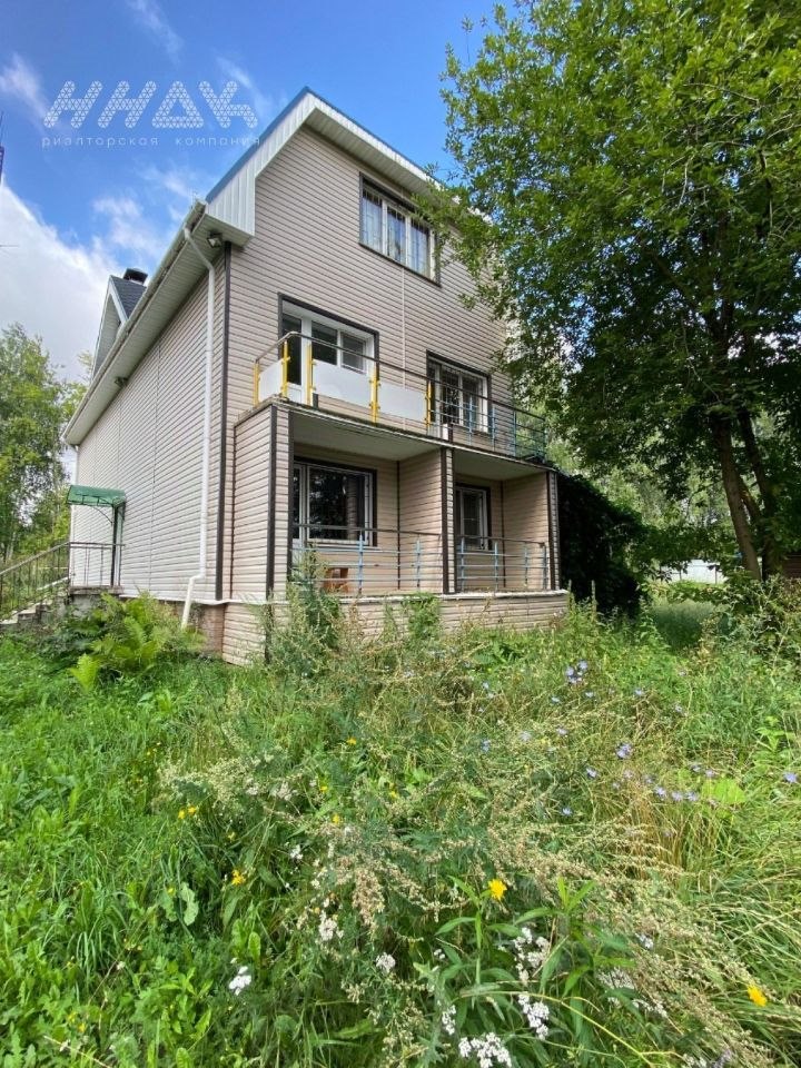 3-этажный дом, 326 м², 8.3 соток