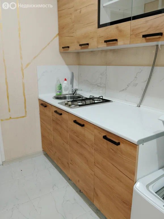 2-комн. квартира, 60 м2, 1/1 этаж