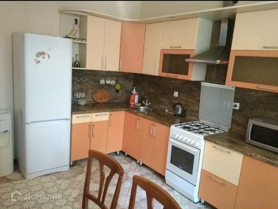 2-комн., 73 м², 2/10 этаж