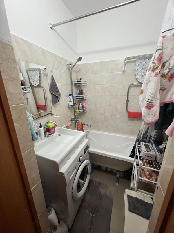 2-комн., Квартира, 62 м², 2/2 этаж