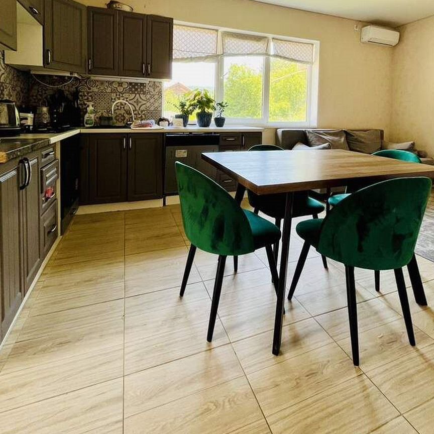 Дом, 111 м², 8.2 соток