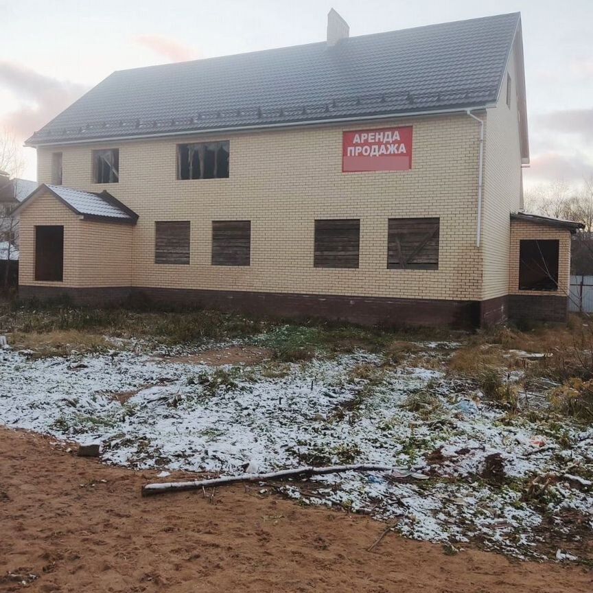 Дом, 700 м², 12 соток