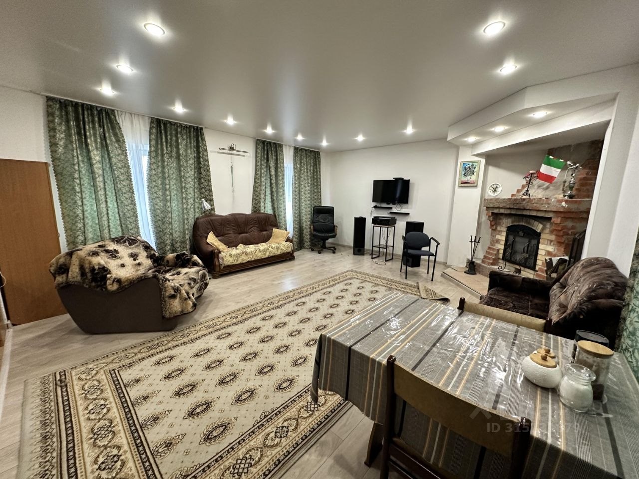 3-этажный дом, 146 м², 8 соток