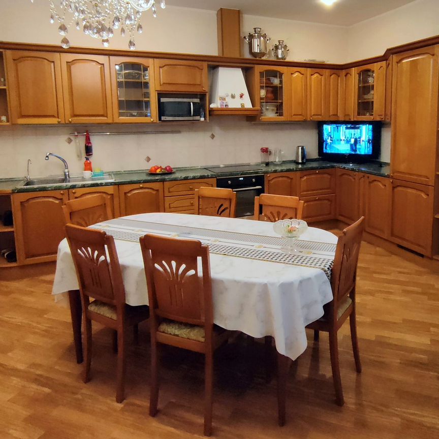 4-комн., 171.2 м², 6/7 этаж