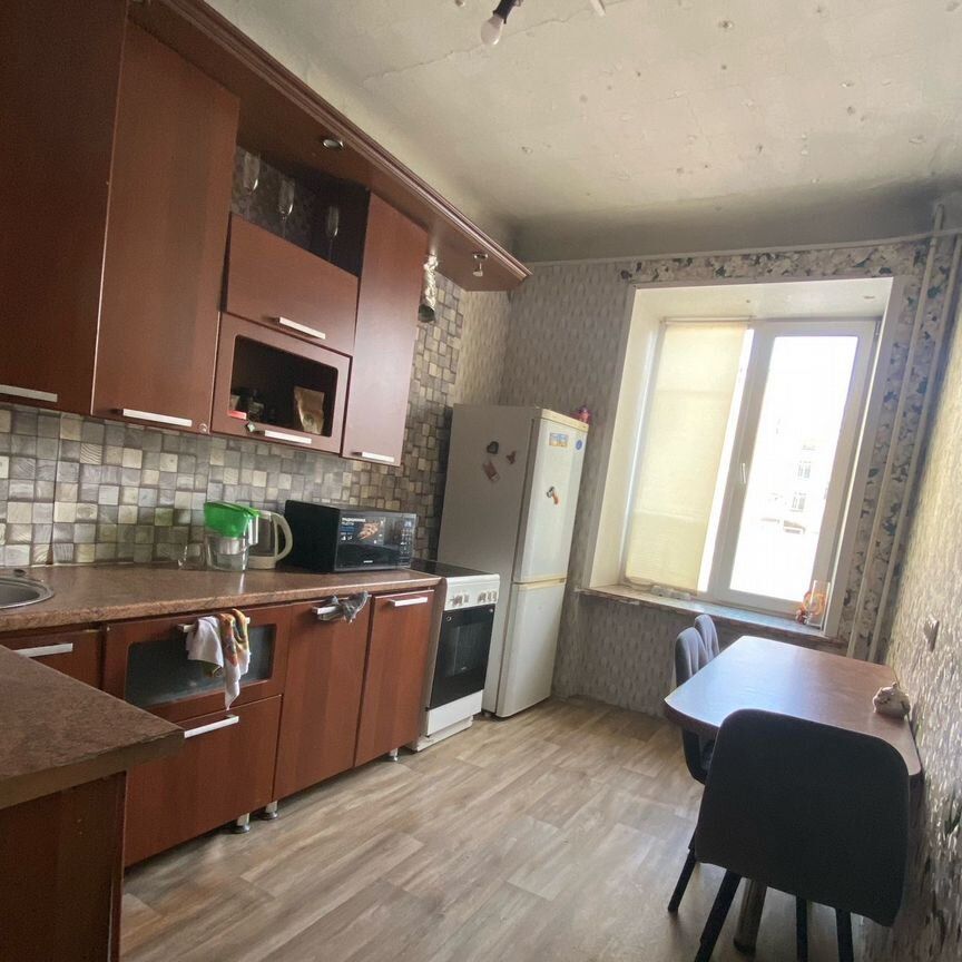 3-комн., 77 м², 1/3 этаж