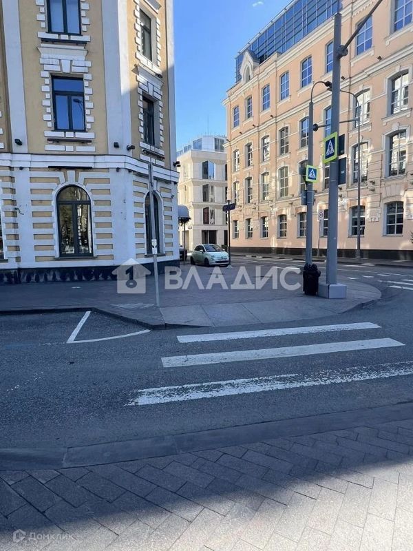 3-комн., 137.3 м², 2/7 этаж