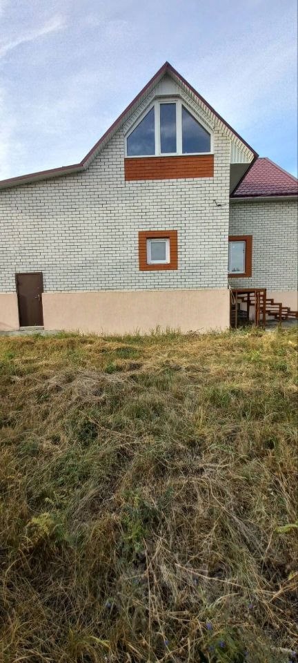 Коттедж, 300 м², 9 соток