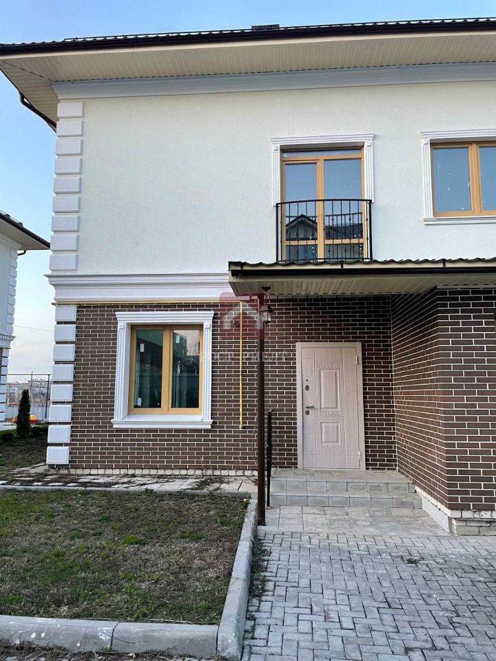 3 этажный, Таунхаус, 260 м², 2 сотки, 3 этажа