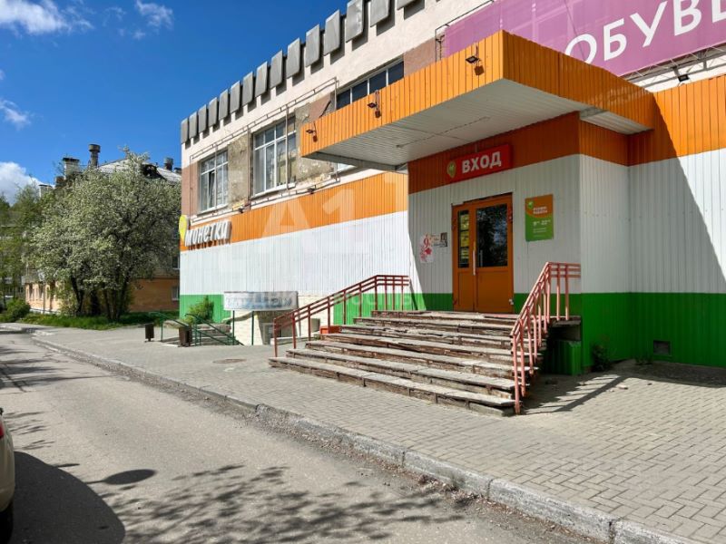 ПСН, 315 м², -1/2 этаж