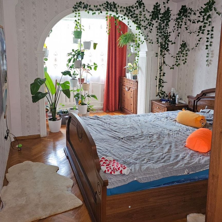 5-комн., 120 м², 2/5 этаж