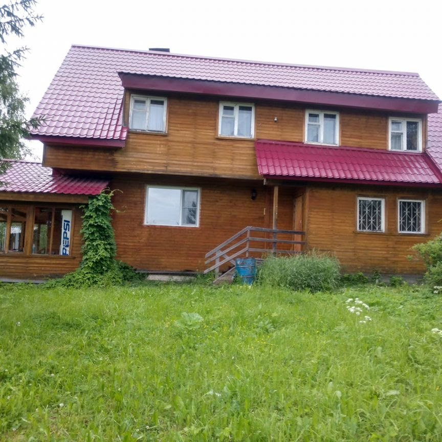  дом, 176 м², 25 соток