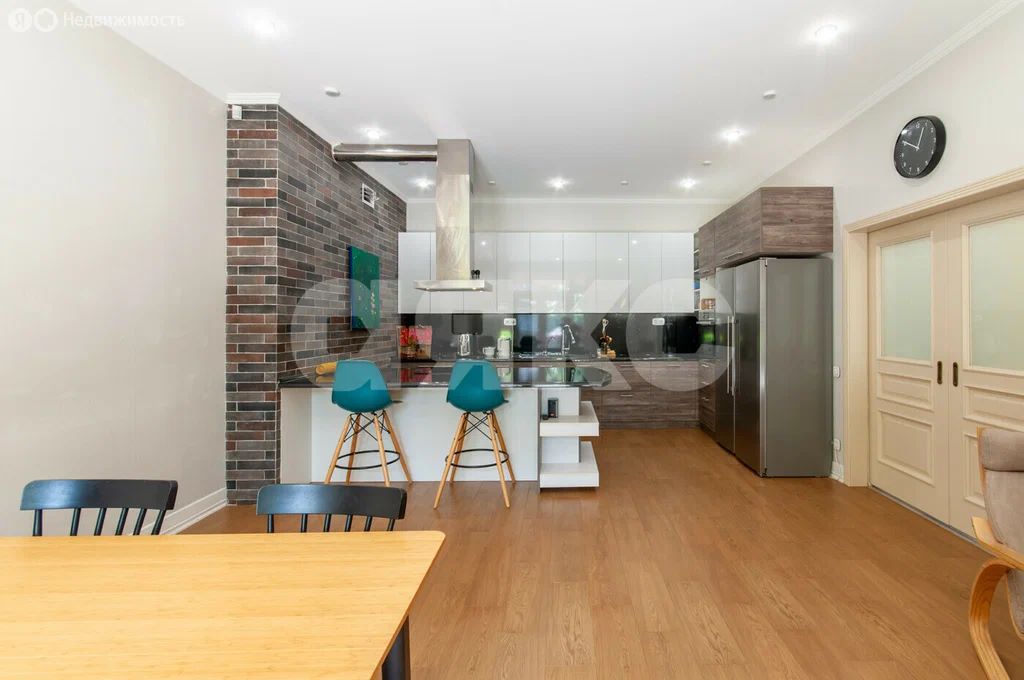 3-комн., Квартира в новостройке, 224.7 м², 2/3 этаж