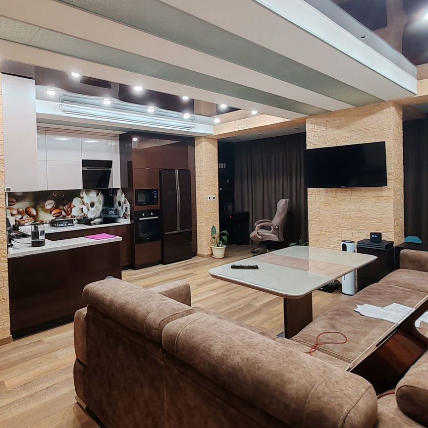 2-комн., 77.5 м², 23/23 этаж