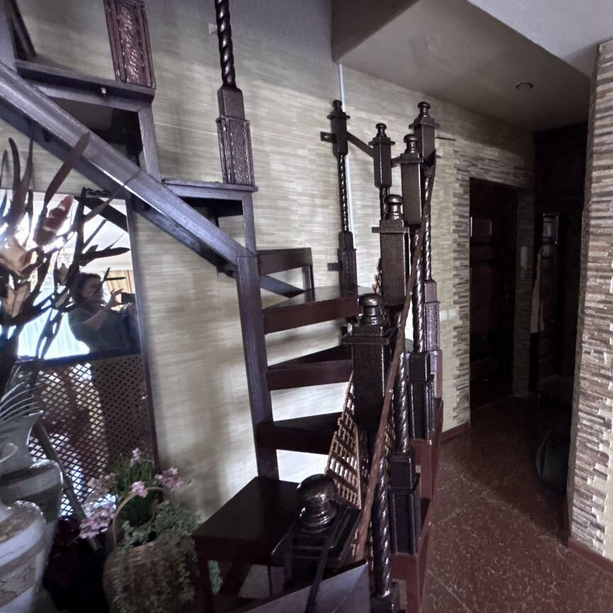 3-комн., 120 м², 9/9 этаж