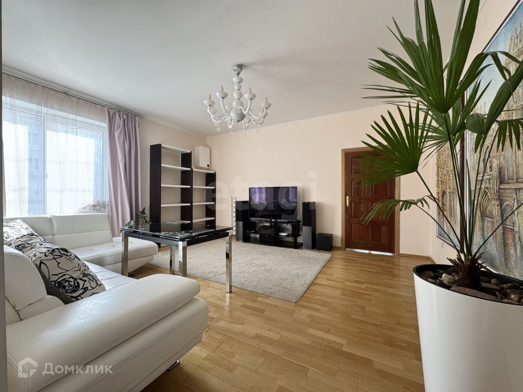 3-комн., 93 м², 2/4 этаж