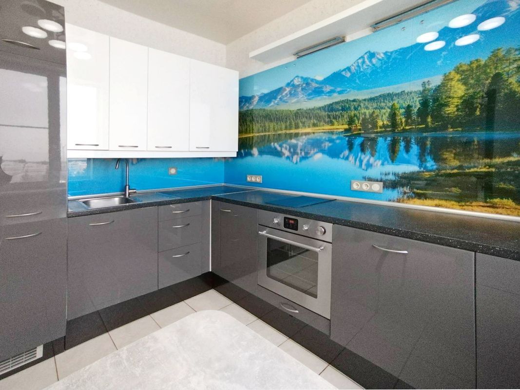 3-комн., 80.2 м², 2/4 этаж