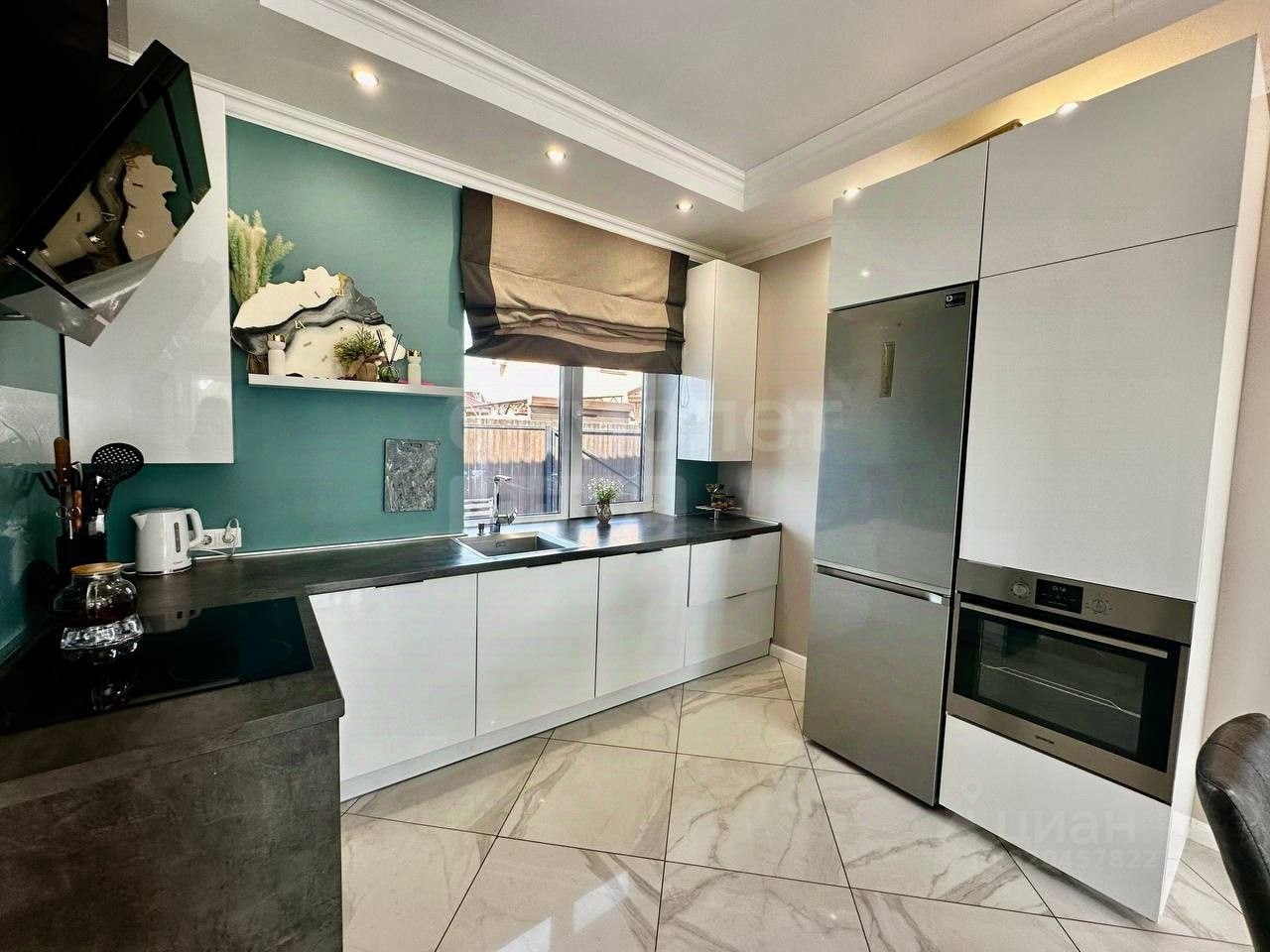 Дом, 179 м², 5.42 соток