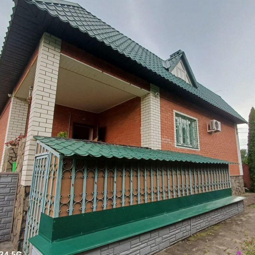  дом, 206.8 м², 12 соток