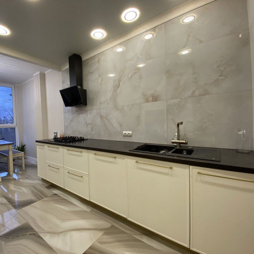 3-комн., 93 м², 3/7 этаж