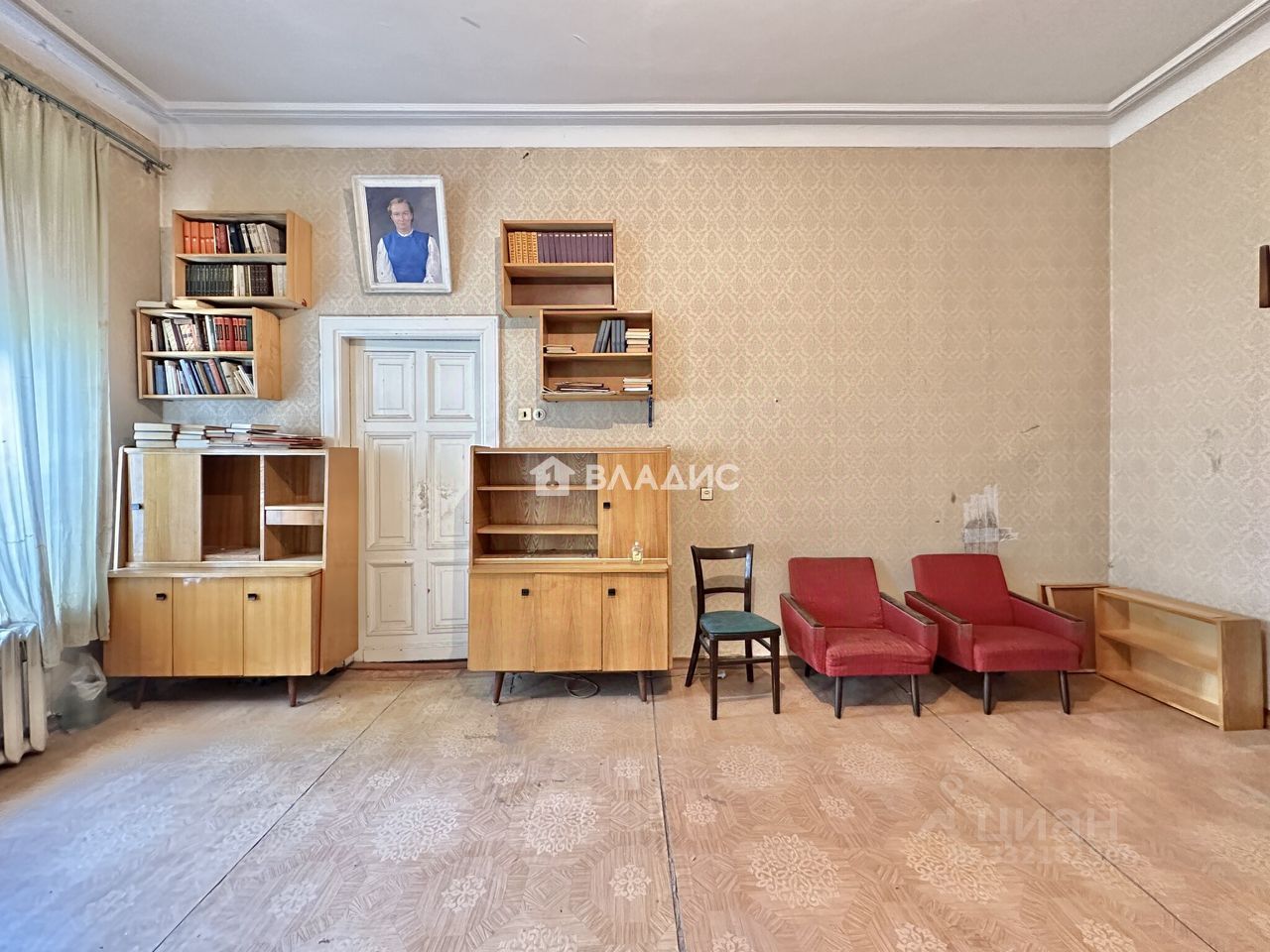 1-комн., 53 м², 2/4 этаж