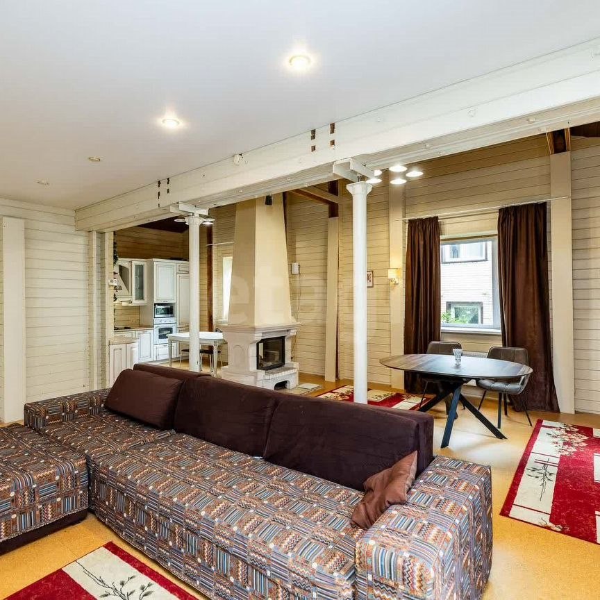 Дом, 180 м², 7.3 соток