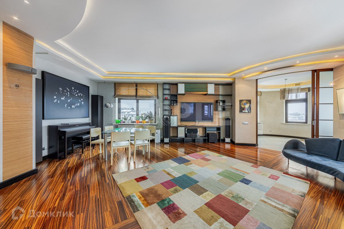 3-комн., 155.6 м², 8/9 этаж