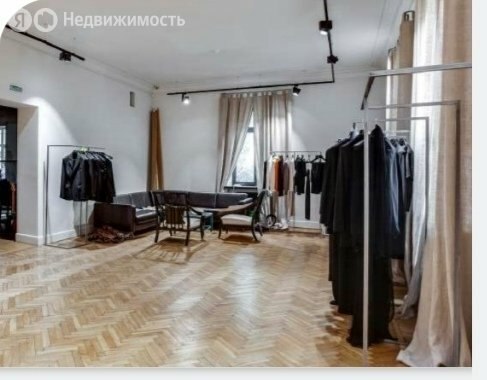 Дом, 1037 м², 23 сотки