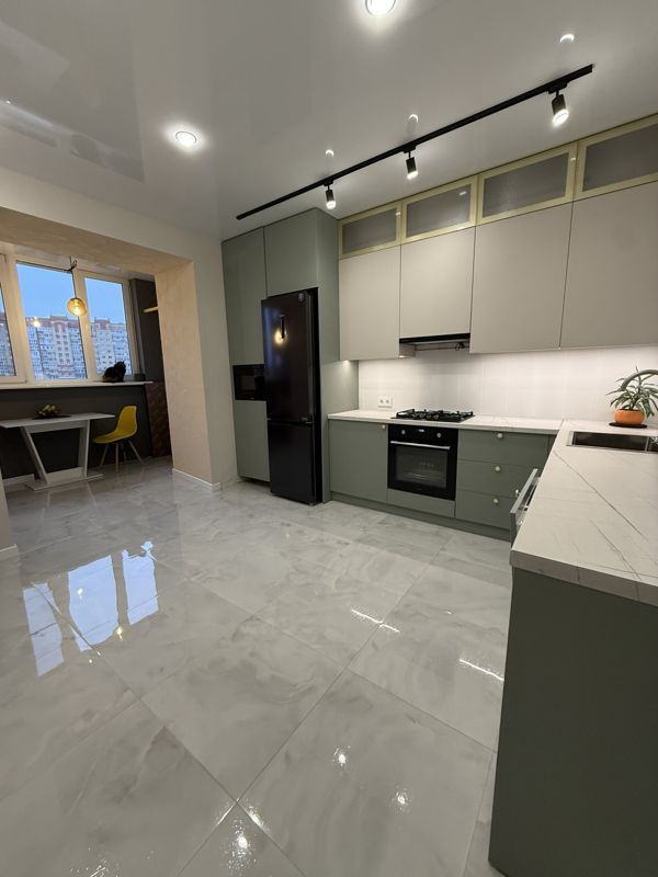 2-комн., 70.7 м², 1/9 этаж