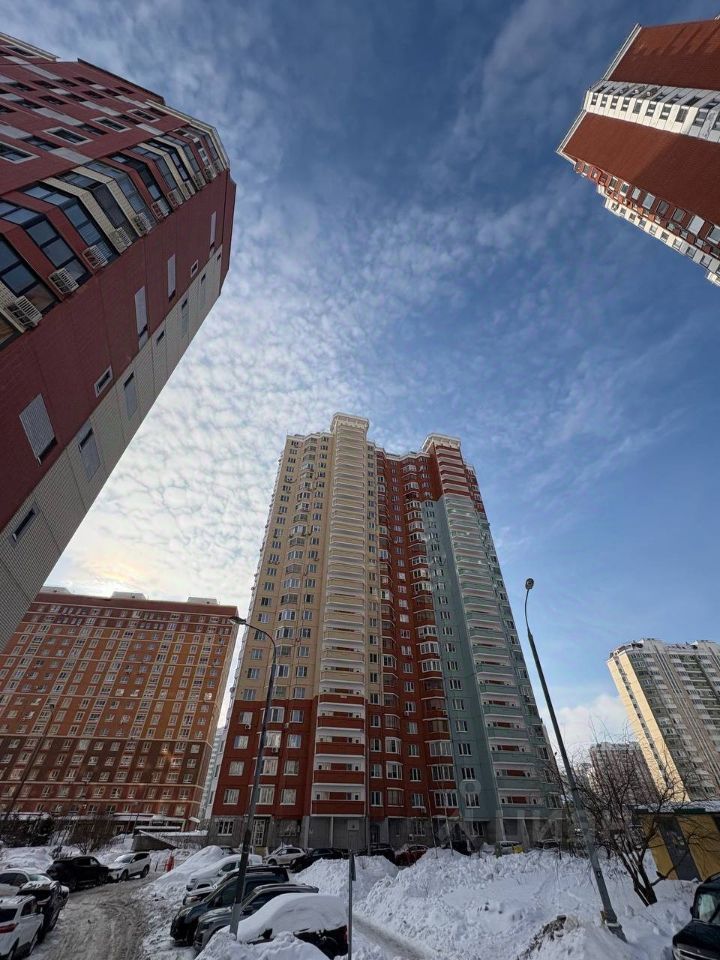 2-комн. квартира, 58.7 м2, 23/25 этаж