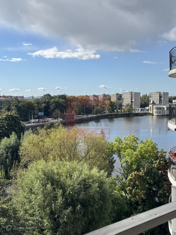 2-комн., 76.8 м², 6/8 этаж