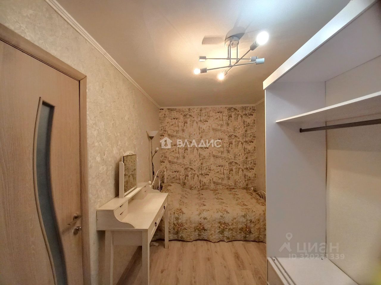 2-комн., 44 м², 1/4 этаж