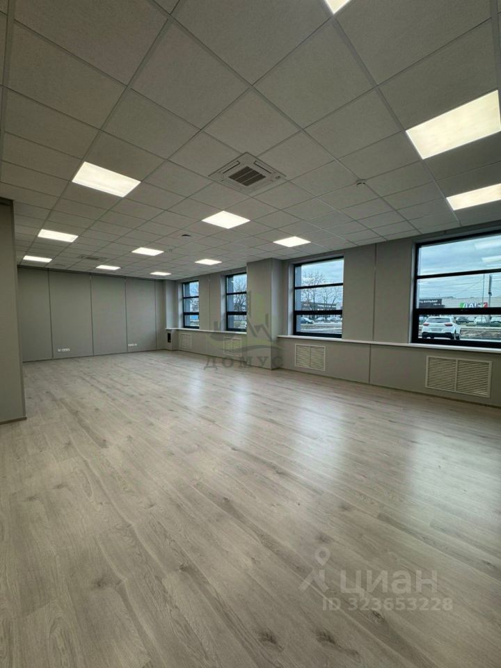 Офис, 52.9 м², 1/3 этаж