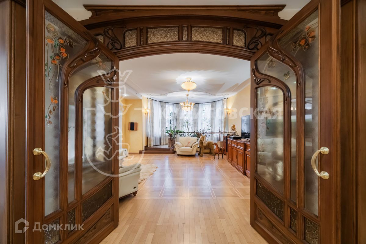 6-комн. квартира, 187.9 м2, 2/7 этаж