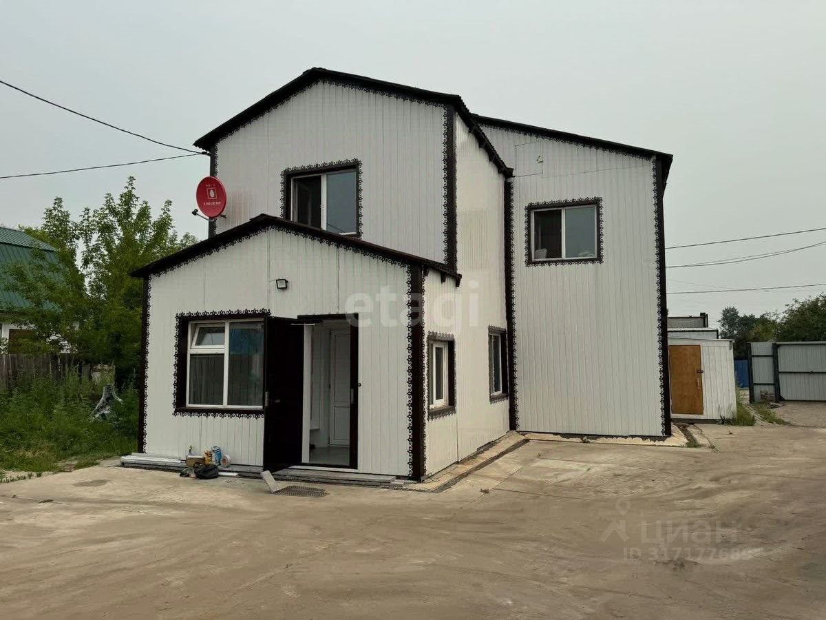 Дом, 200 м², 9.5 соток