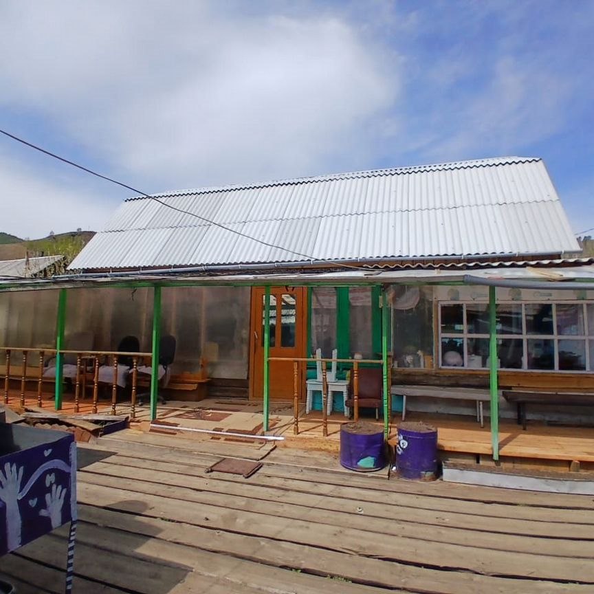 Дом, 100 м², 100 соток