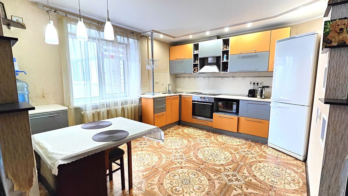 3-комн., 83.5 м², 2/15 этаж