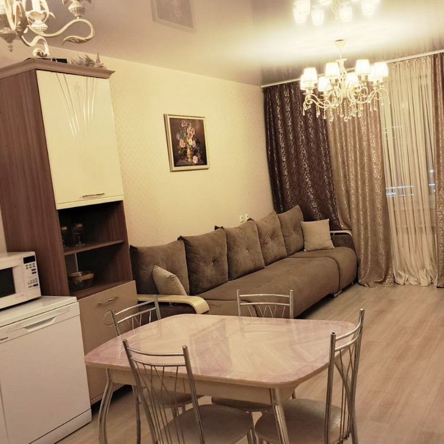 3-комн., 90 м², 7/16 этаж