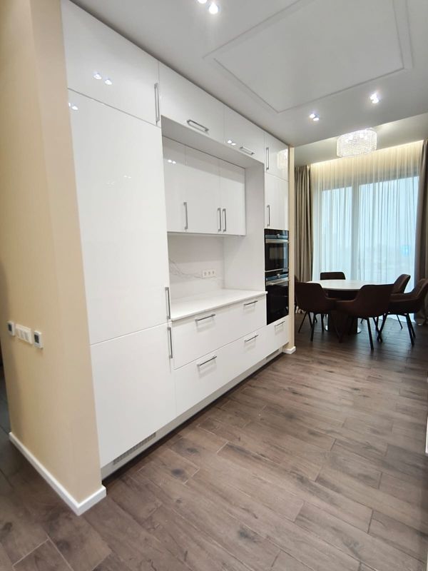 4-комн., 160 м², 27/43 этаж