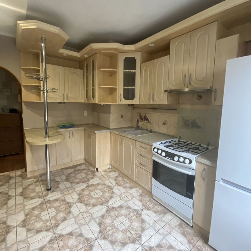 3-комн., 63 м², 2/10 этаж