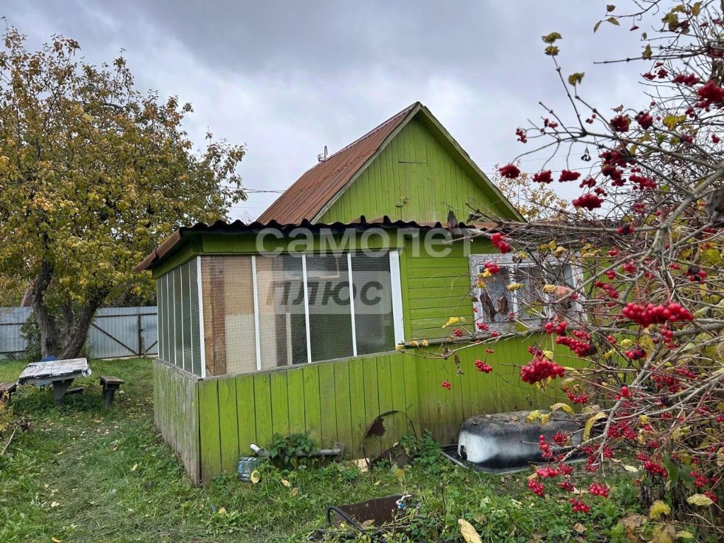 Дом, 18 м², 9.8 соток