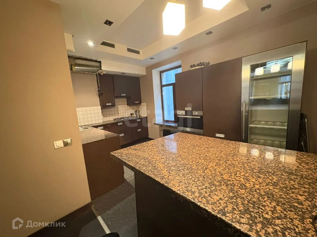 2-комн., 98.3 м², 4/8 этаж