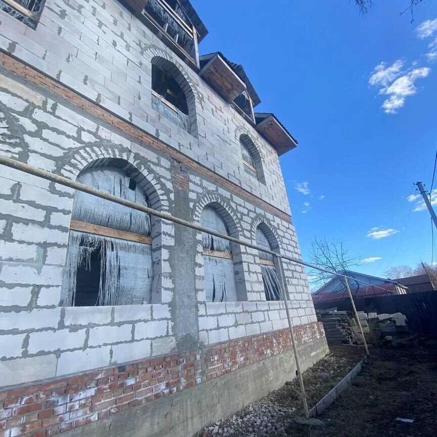 Дом, 450 м², 9 соток